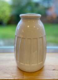 White Ceramic Stripe Vase - 24.5cm - thumbnail 3