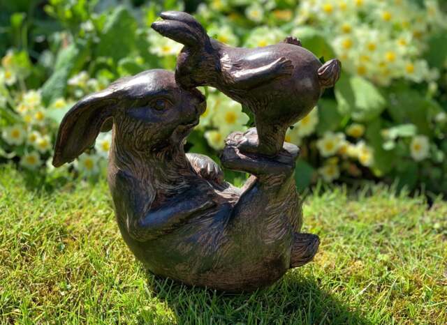 Mummy and Baby Rabbit - Garden Statue - image 1