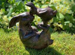 Mummy and Baby Rabbit - Garden Statue