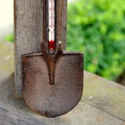 Garden Thermometer - Spade - thumbnail 2
