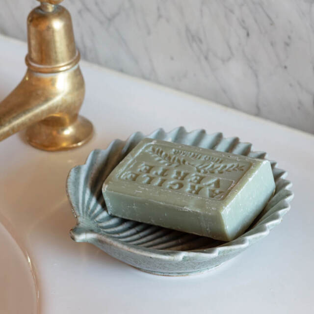 Graham and Green Green Shell Soap Dish - image 1