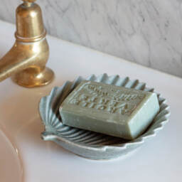 Graham and Green Green Shell Soap Dish - thumbnail 1
