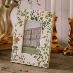 Graham and Green Flower Print Bone Photo Frame - 8 x 10 inch - thumbnail 4