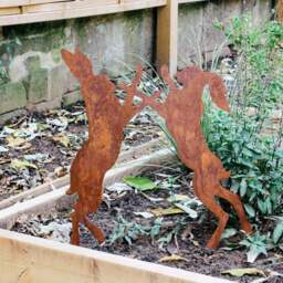 Graham and Green Boxing Hares Garden Stake - thumbnail 2