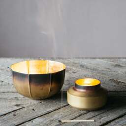 Graham and Green Petal Brass and Gold Tea Light Holder - thumbnail 3