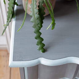 Graham and Green Ile De Re Bedside Table - thumbnail 5