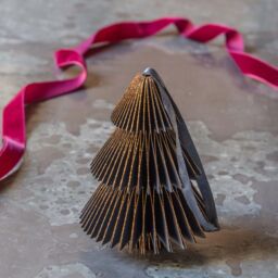 Graham and Green Hunter Green Christmas Tree Honeycomb Decoration - thumbnail 3
