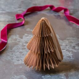 Graham and Green Hunter Green Christmas Tree Honeycomb Decoration - thumbnail 5