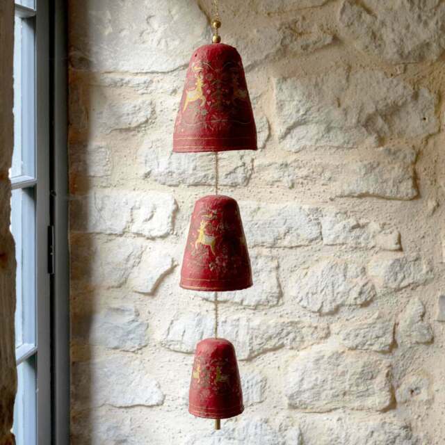 Graham and Green Folk Bell Christmas Garland - image 1