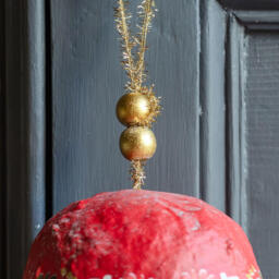 Graham and Green Folk Bell Christmas Garland - thumbnail 4