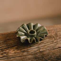 Graham and Green Green Porcelain Frill Candle Holder - thumbnail 2