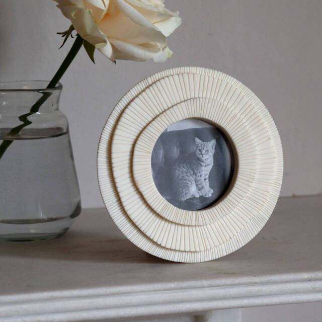 Graham and Green Ivory Round Layered Photo Frame - image 1