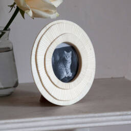 Graham and Green Ivory Round Layered Photo Frame - thumbnail 2