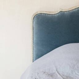 Graham and Green Evelyn Grey Velvet Super King Size Bed - thumbnail 5
