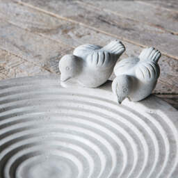 Graham and Green Concrete Bird Bath - thumbnail 2
