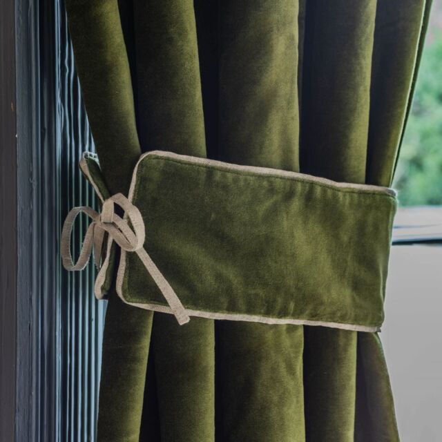 emerald green tie backs