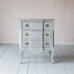 Graham and Green Three Drawer French Chest of Drawers - thumbnail 3