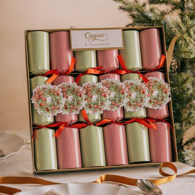 Graham and Green Set of Six Stripe Wreath Christmas Crackers - image 1