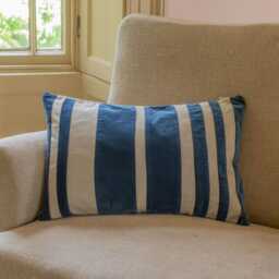 Graham and Green Leba Blue Velvet & Linen Rectangular Cushion - thumbnail 4