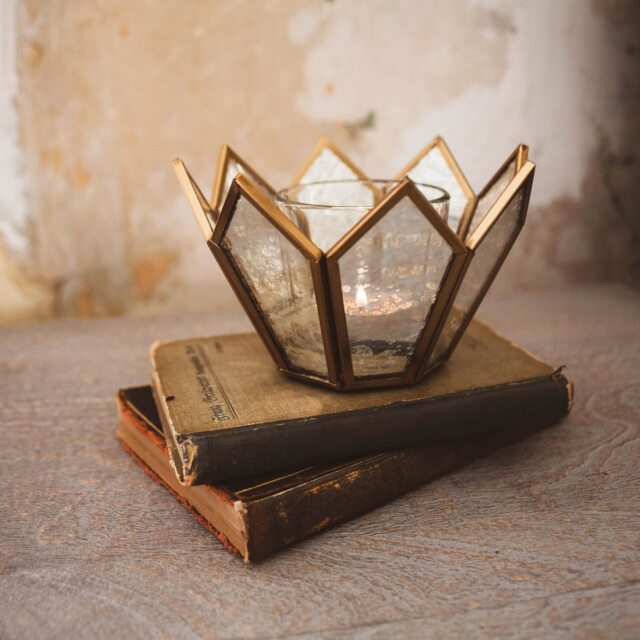 Graham and Green Dufrene Lotus Tea Light Holder - image 1