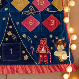 Graham and Green G&G x Biscuiteers Circus Advent Calendar - thumbnail 5