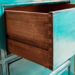 Graham and Green Leshan Peacock Chest of Drawers - thumbnail 5