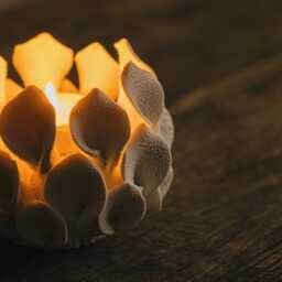 Graham and Green Petal Coral Tealight Holder - thumbnail 3