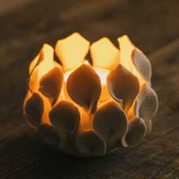 Graham and Green Petal Coral Tealight Holder - thumbnail 2