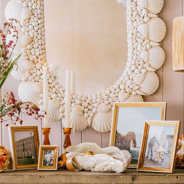 Graham and Green Sagwaan Wood and Bone Photo Frame - 2 x 3 inch - image 1