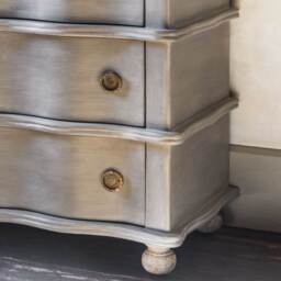 Graham and Green Three Drawer Oyster Chest of Drawers - thumbnail 2