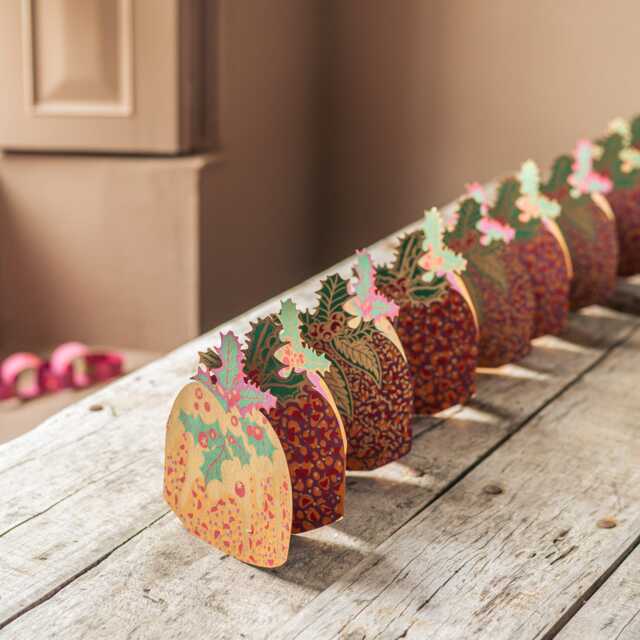Graham and Green Christmas Pudding Concertina Decoration - image 1