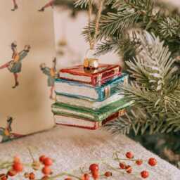Graham and Green Stack of Books Hanging Christmas Tree Decoration - thumbnail 2