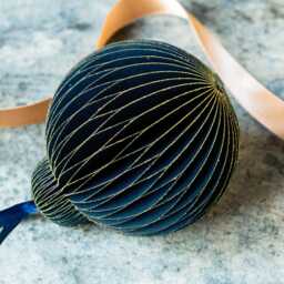 Graham and Green Majestic Blue Honeycomb Bauble