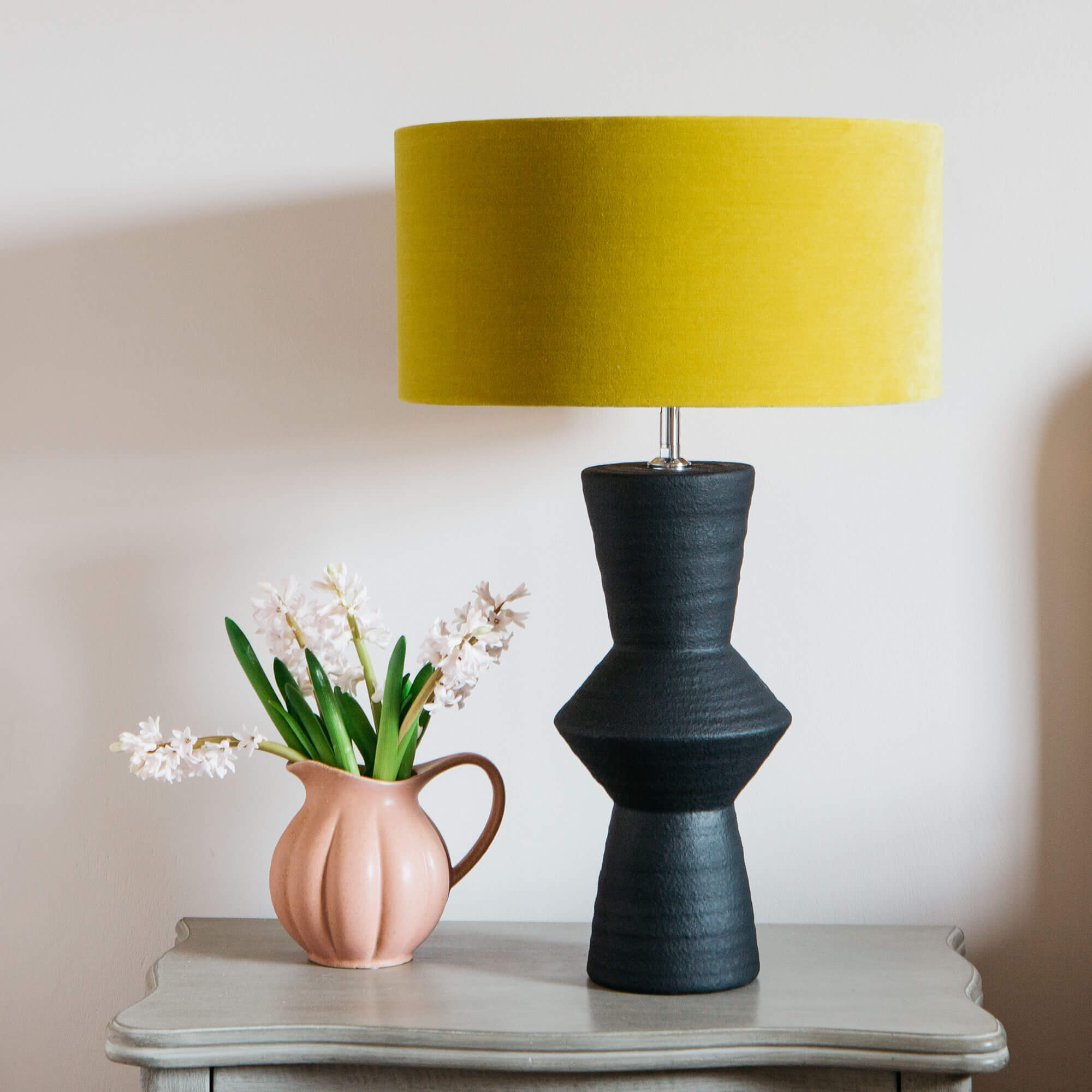 Graham and Green Small Black Cyrus Ceramic Lamp