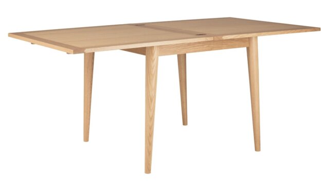 Habitat Lincoln Oak Veneer 4 - 8 Seater Dining Table