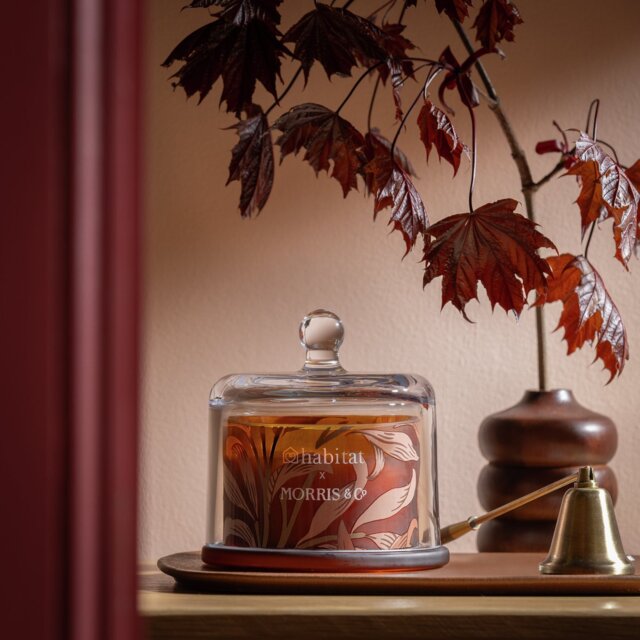 Habitat x Morris & Co. Large Candle - Oak & Fallen Acorn