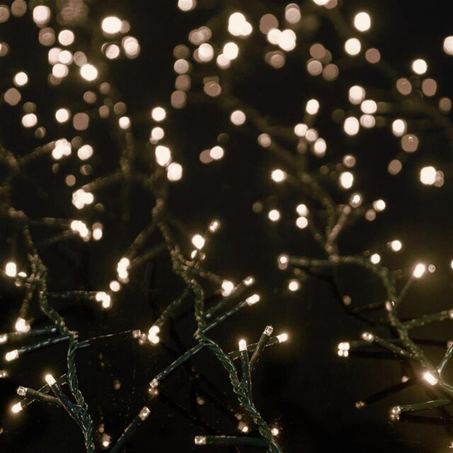 Premier Decorations 750 Warm White LED Christmas Tree Lights