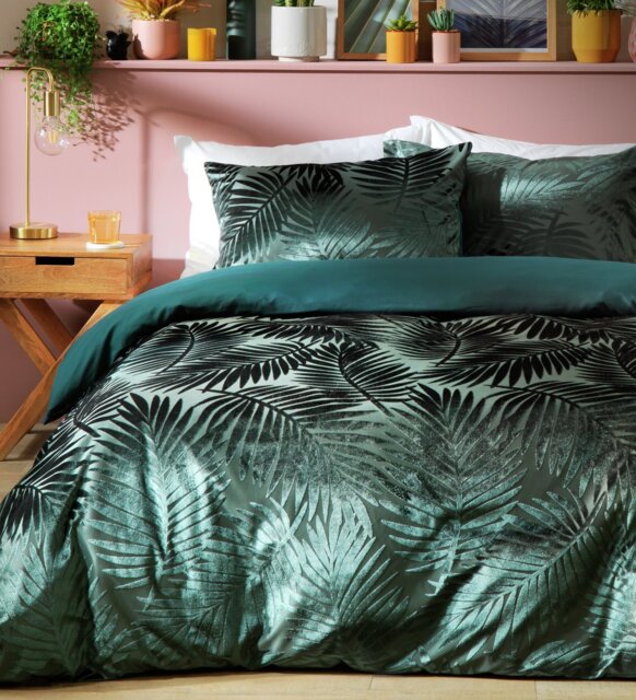 Habitat Feather Velvet Green Bedding Set - Superking