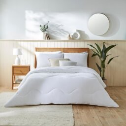 Night Lark Cotton Waffle White 4.5 Tog Duvet Set - King Size