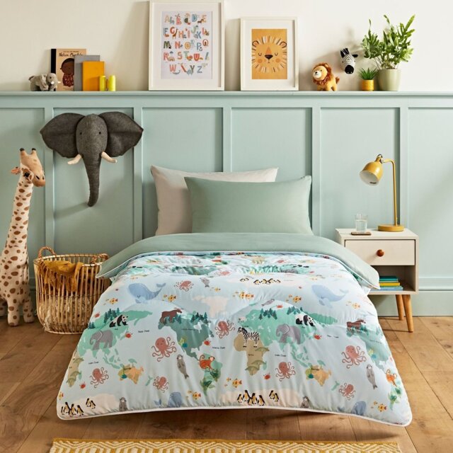 Night Lark Junior Animal Atlas Coverless Duvet Set - Double