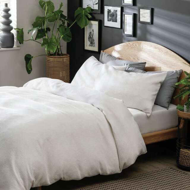 Habitat Cotton Waffle Plain White Bedding Set - Double