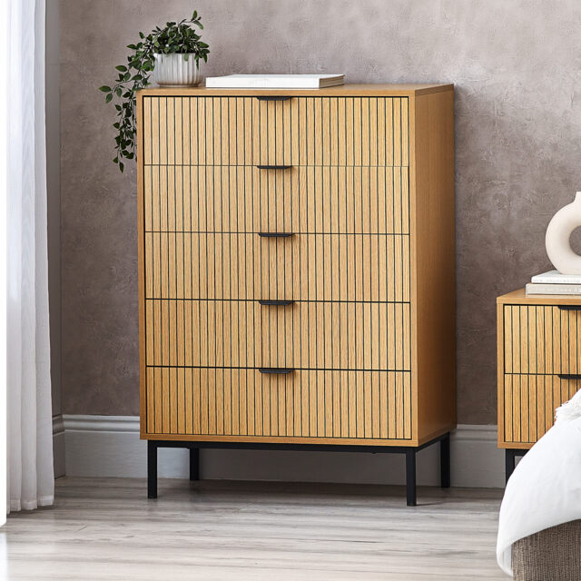 Sia – 5 Drawer Chest of Drawers – Oak/Black – Wood/Metal - Happy Beds - image 1