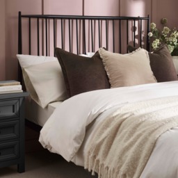 Floyd - King-Size - Spindle Style Bed - Black - Metal - 5ft - thumbnail 2