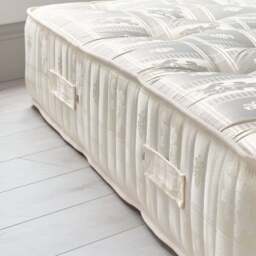 Majestic 1000 Pocket Sprung Orthopaedic Mattress - 2ft6 Small Single (75 x 190 cm) - thumbnail 3