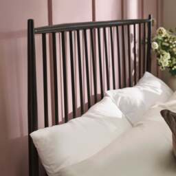 Floyd - Double - Spindle Style Bed - Black - Metal - 4ft6 - thumbnail 3