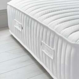 Balmoral 3500 Pocket Sprung Memory Foam Mattress - King Size - Medium Firmness - Air Vents - 5ft (150 x 200 cm) - Happy Beds - thumbnail 3