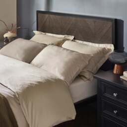 Harrison - King-Size - Herringbone Bed - Black/Dark Wood - Metal/Wood - 5ft - thumbnail 2