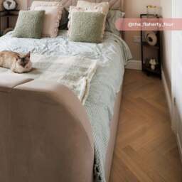 Sherlock - King Size - Side-Opening Ottoman Storage Electric TV Bed - Warm Stone - Velvet - 5ft - Happy Beds - thumbnail 4
