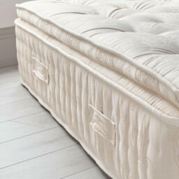 Signature 2000 Pocket Sprung Pillow Top Natural Fillings Mattress - King Size - Medium to Firm - Pillow Top - 5ft (150 x 200 cm) - Happy Beds - thumbnail 3