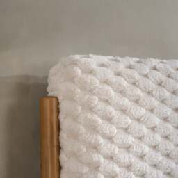 Hatti - Double - Low Foot-End Bed - White/Natural - Faux Fur/Wooden - 4ft6 - thumbnail 4